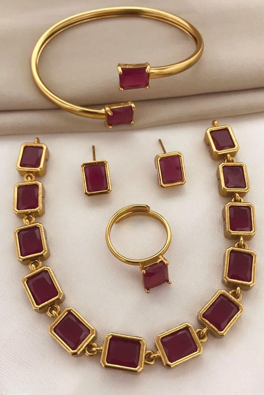 Ruby Sufi Necklace Set