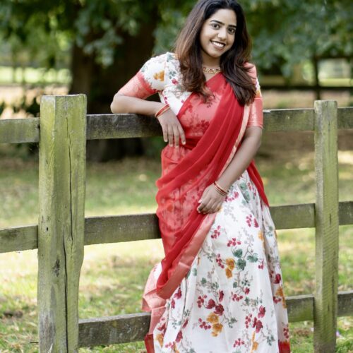 Floral Dhavani - Red