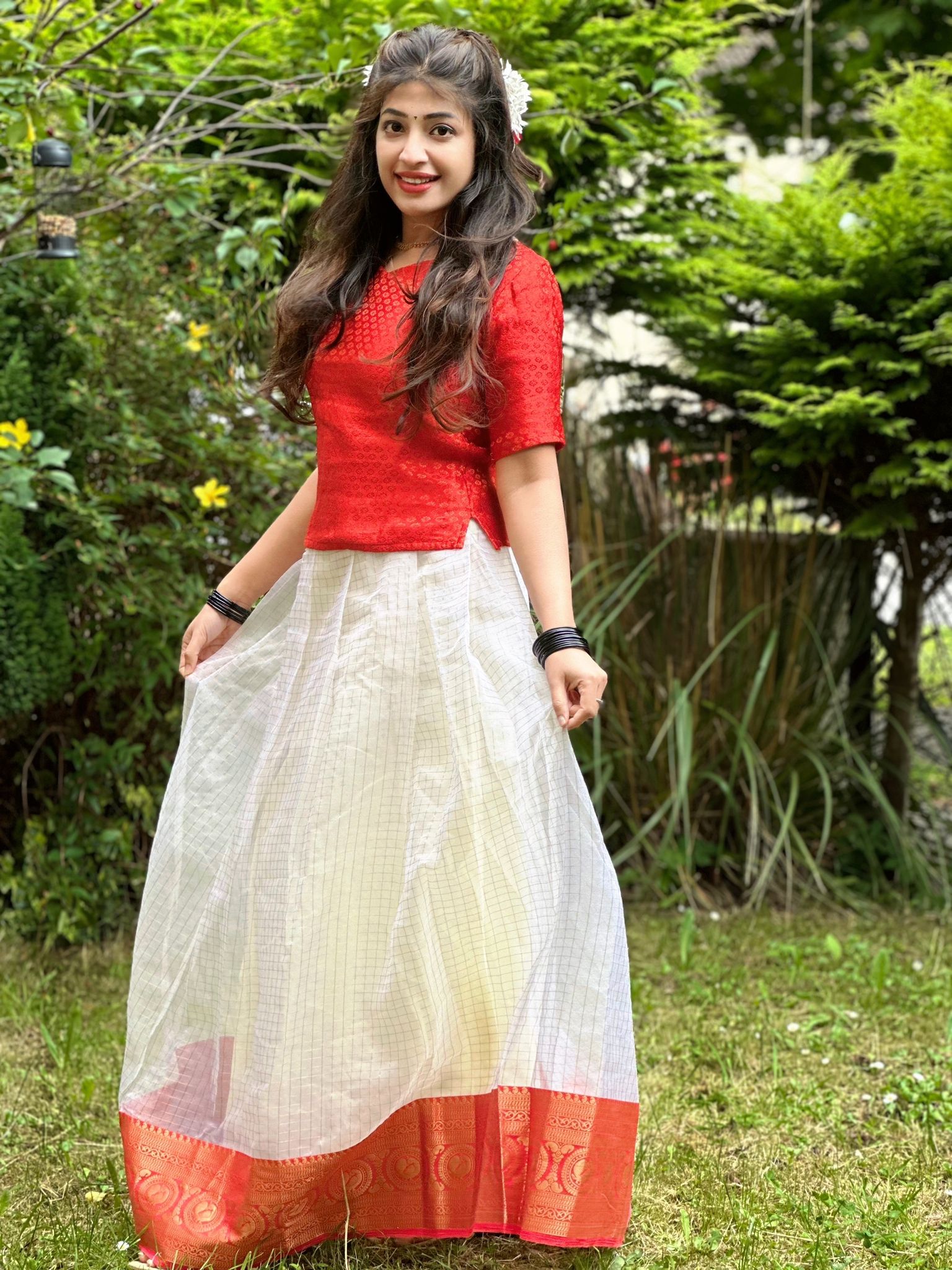 Pattupavada Red