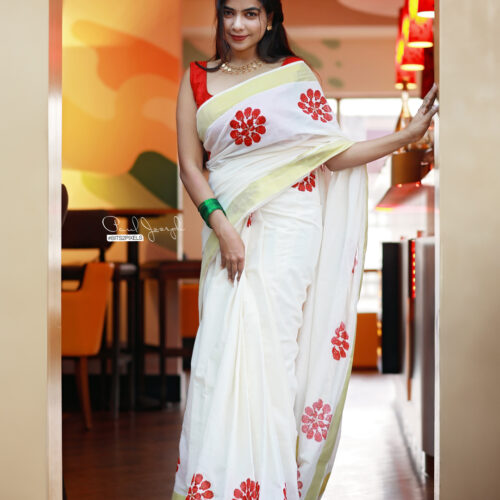 Floral Cotton Kasavu Saree