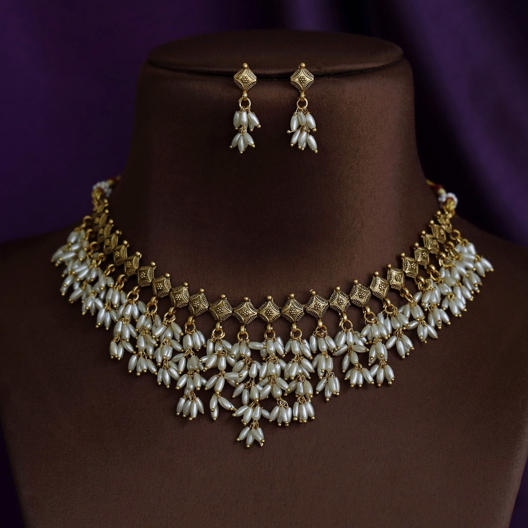 Premium Gold Look alike Guttapusalu Neckpiece