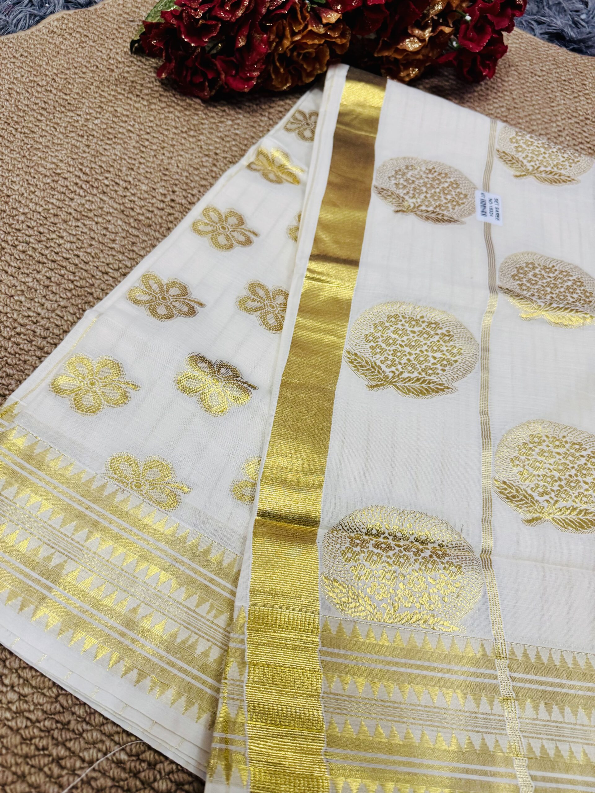 Cotton floral Weave Set Saree