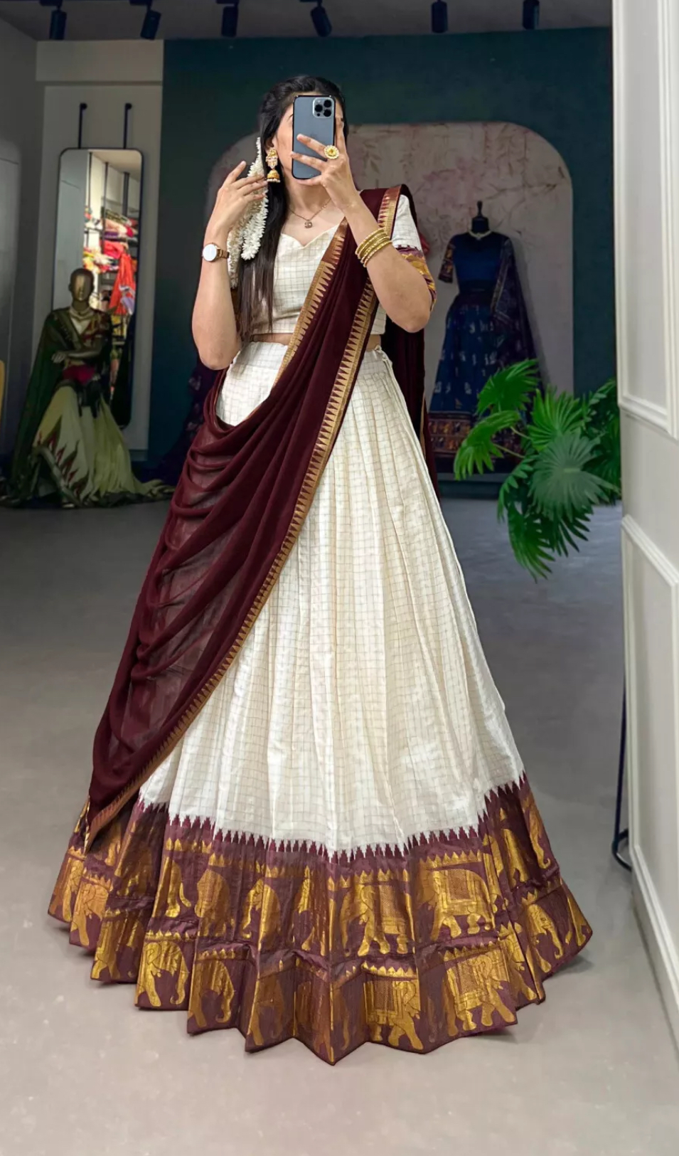 Silk Dhavani - Brown