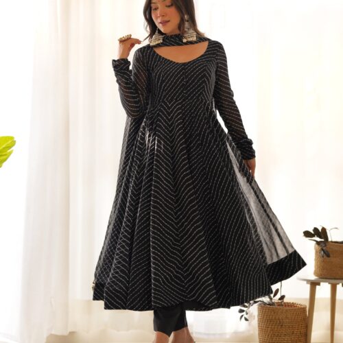 Georgette Anarkali Suit - size 42โ