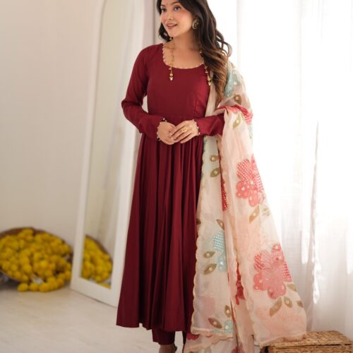 Pannel Designer Organza Anarkali Set - (pre-booking 2-3 weeks)